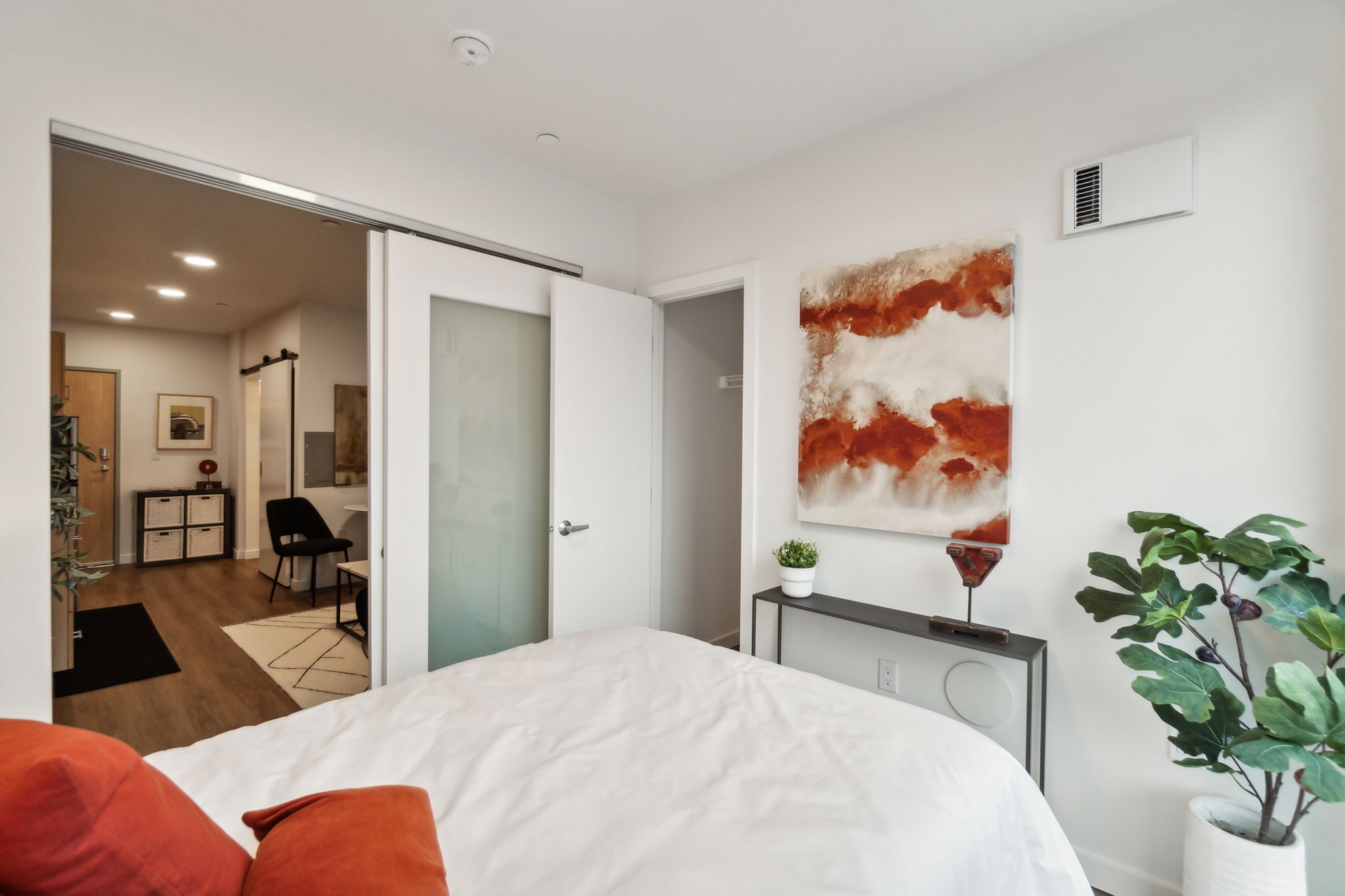 Harbor Flats - Experience Modern Living in West Seattle - High End Urban Flat Living